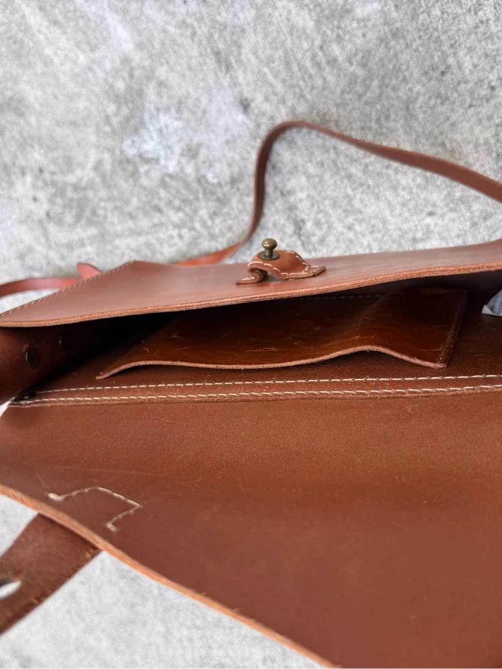 Madewell 1937 Dover Medium Size Sling Crossbody Messenger Leather Brown Bag